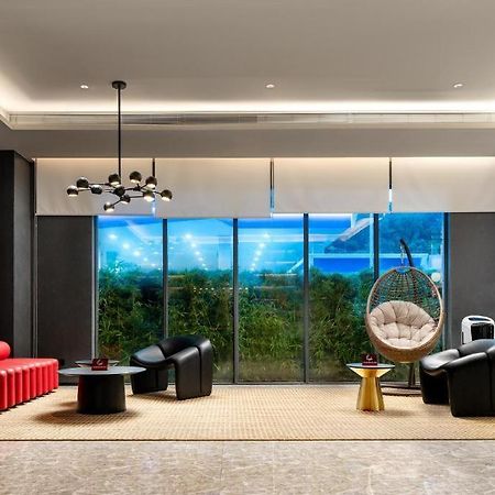 Ibis Dongguan Dongcheng Hotel Exterior photo